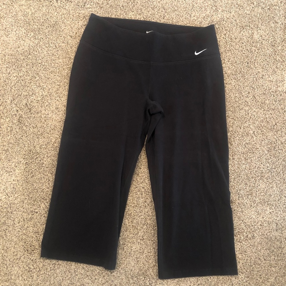 Nike Black Crop Pants Medium